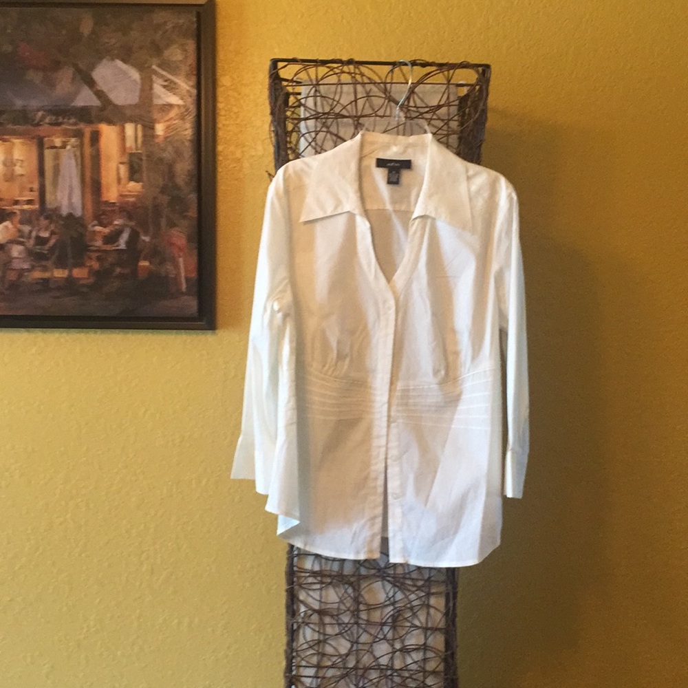 Egg shell color blouse